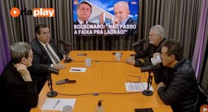 Bolsonaro chama Lula de ladrão