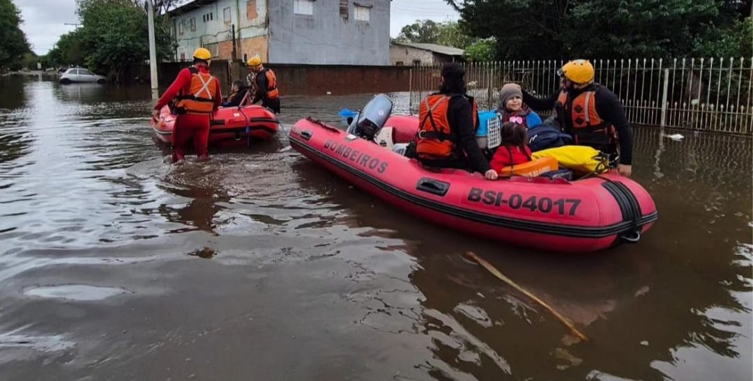 Corpo de Bombeiros de SP encerra missão no RS com mais de 1,3 mil resgates | Jornal da Orla