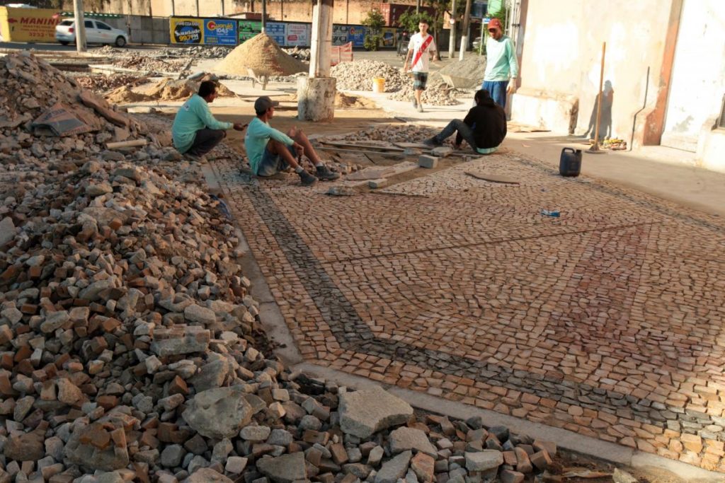 Revitalização da Rua República Portuguesa chega na reta final