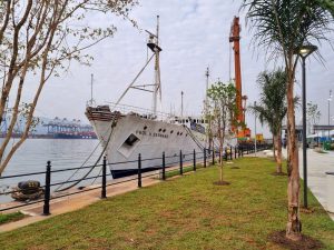 Navio Professor Besnard renova história no Parque Valongo