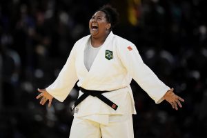 Bia Souza garante primeiro ouro do Brasil em Paris