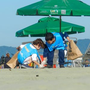 Praias terão mutirão para coleta de bitucas de cigarro