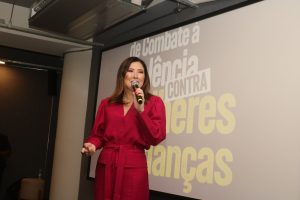 Seminário em Santos discute combate à violência contra mulheres e crianças