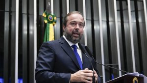 Ministro dá três dias para Enel reestabelecer luz em São Paulo