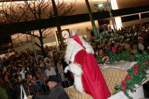 Encanto e inclusão vão tomar conta da orla na 12ª Parada de Natal do Shopping Balneário