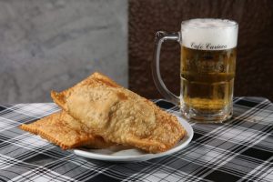 Café Carioca celebra a tradição dos seus 85 anos com festa na rua