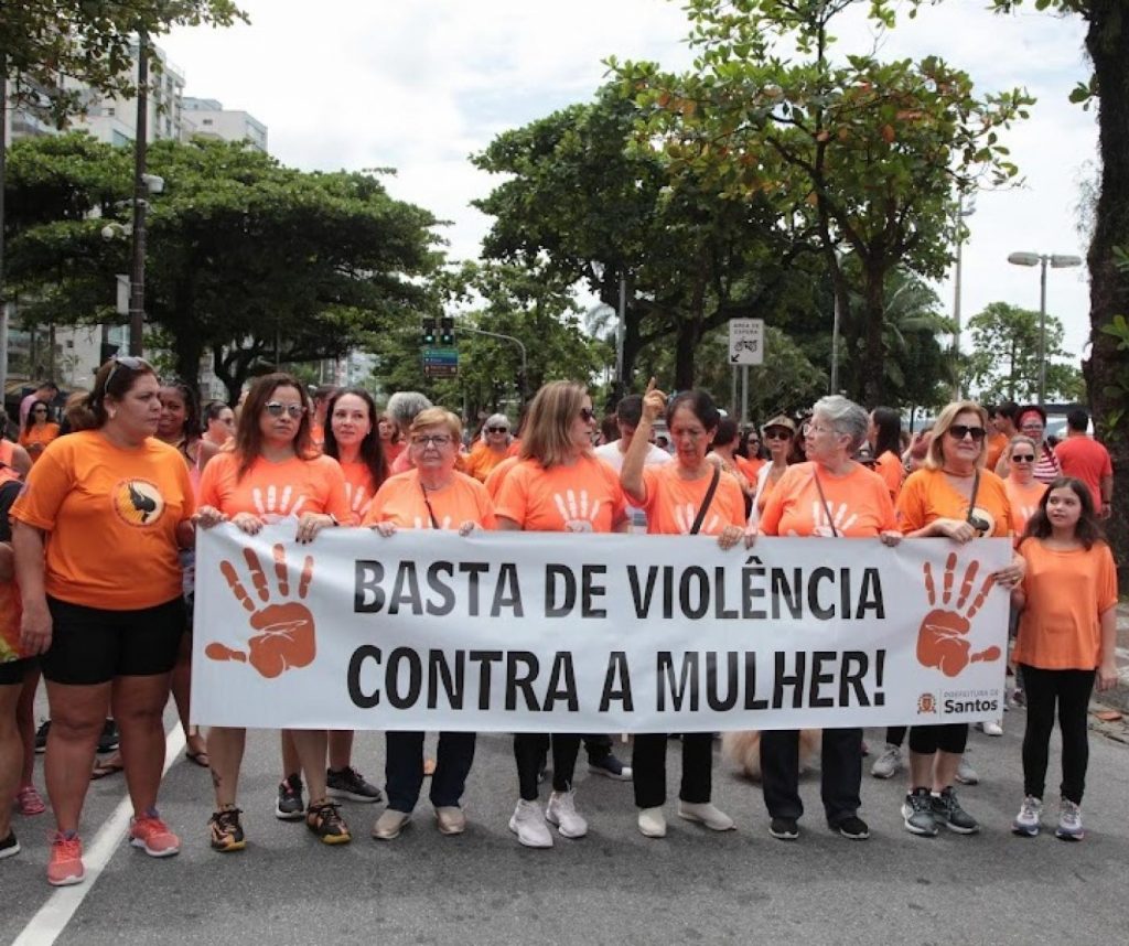 Santos terá caminhadas pelo fim da violência contra a mulher neste domingo