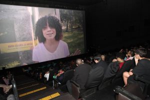 Curtas produzidos por alunos da rede pública são exibidos no cinema em Santos