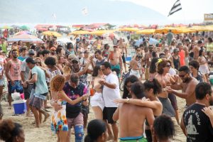 Festival Forró Pé na Areia agita Santos