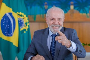 Lula é internado no Sírio Libanês nesta madrugada