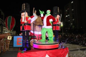 Parada de Natal aconteceu neste sábado na ZN