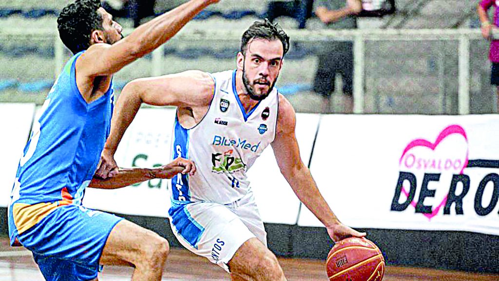 Equipe de basquete santista conquista tricampeonato