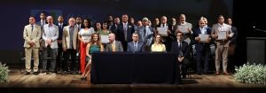Prefeito e vice-prefeita de Santos são diplomados pela Justiça Eleitoral