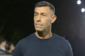 Pedro Caixinha é o novo técnico do Santos FC