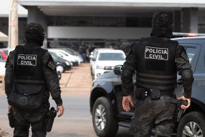 Número de policiais civis presos por desvios de conduta aumenta