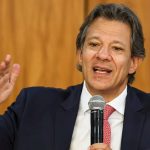 Pé-de-Meia não vai ser interrompido, diz Haddad