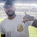 Ele voltou! Neymar anuncia seu retorno ao Santos em suas redes sociais