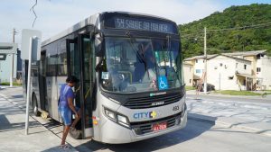 Guarujá: TRT determina 80% dos ônibus nos horários de pico