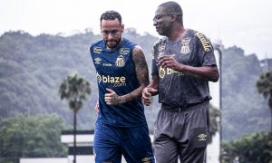 Neymar se queixa de estrutura e Santos deve retomar obras para melhorias no CT Rei Pelé