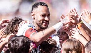 Neymar compra mansão em Santos e deixa de usar helicóptero para ir aos treinos
