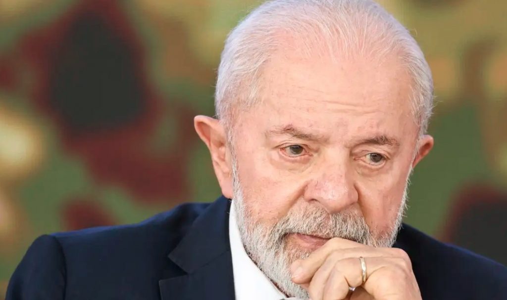Lula diz que ampliação da faixa de isenção do IR é justiça social