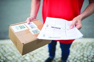 Descarte incorreto de embalagens de encomendas pode vazar dados pessoais