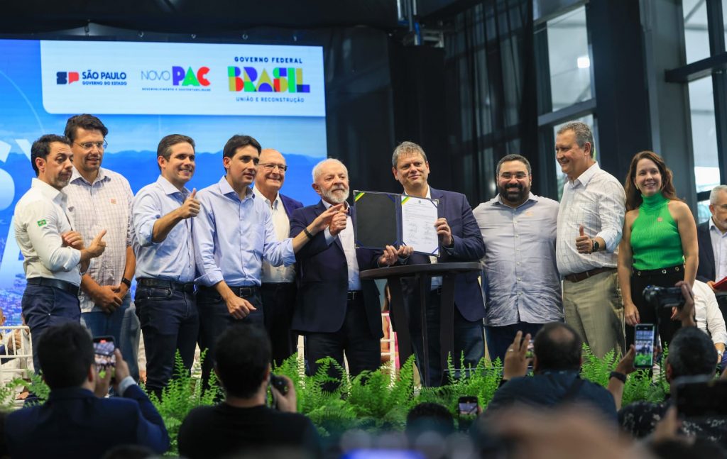 Lula e Tarcísio lançam edital do túnel Santos-Guarujá