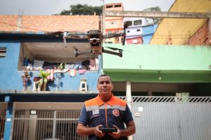 Governo aposta em drones e inspeções para enfrentar a dengue