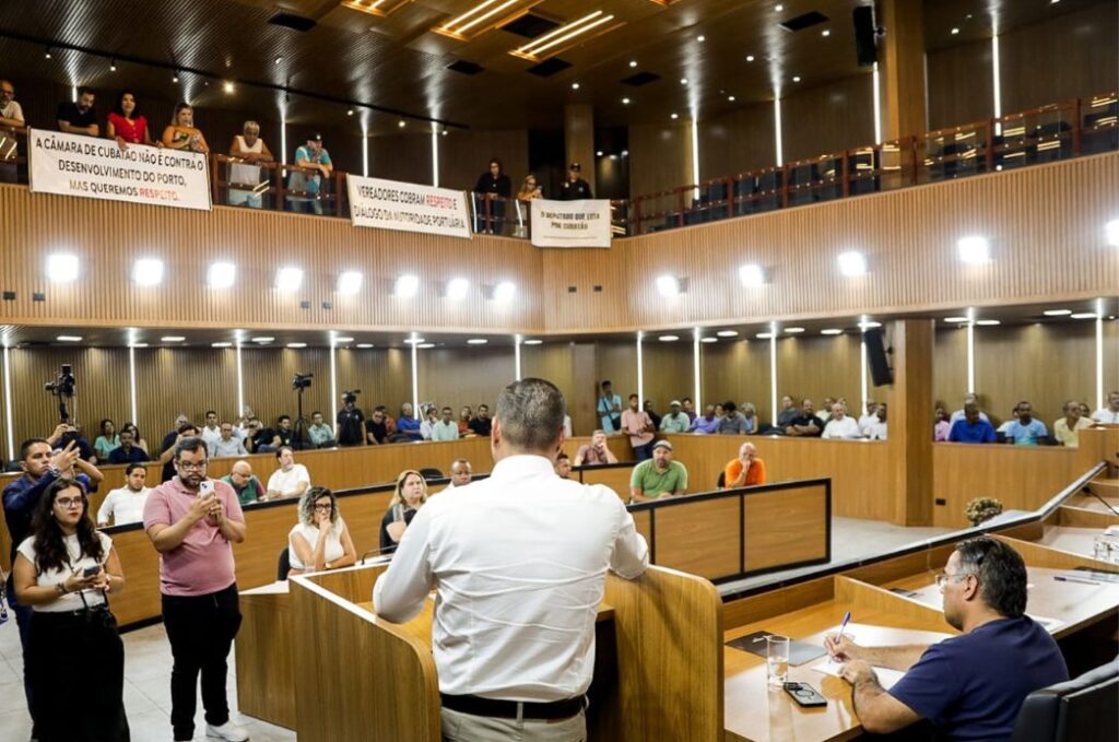 Enquanto for prefeito e estiver vivo, pátio na Ilha do Tatu não sai, diz prefeito de Cubatão