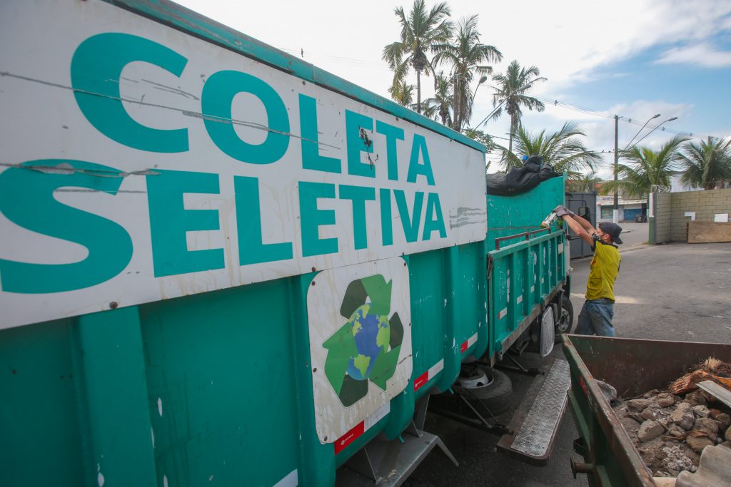 Saiba os dias da coleta seletiva em Praia Grande