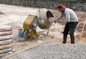 Cresce procura por profissionais da construção civil em Praia Grande