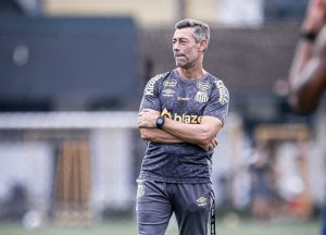 Caixinha pretende usar semana livre no Santos para ‘dar fôlego’ a recém-chegados após tropeço