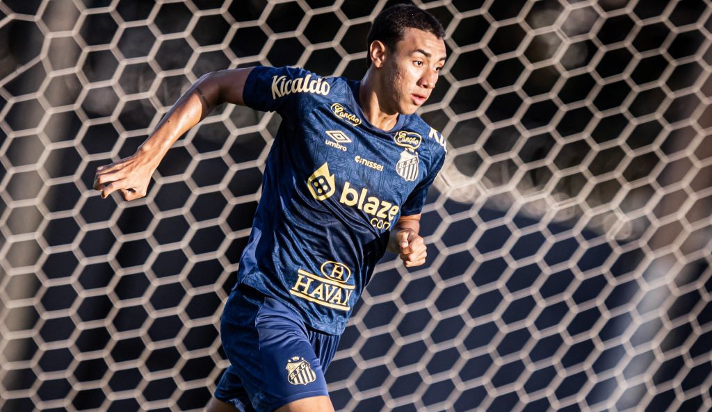 Bontempo enfatiza reação do Santos e revela boas memórias contra São Paulo: ‘É especial’