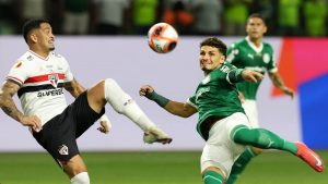 Pênalti polêmico marca a vitória do Palmeiras contra o São Paulo no Paulistão