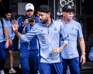 Neymar fala sobre frustração por causa da lesão e só deve voltar quando estiver ‘100%’
