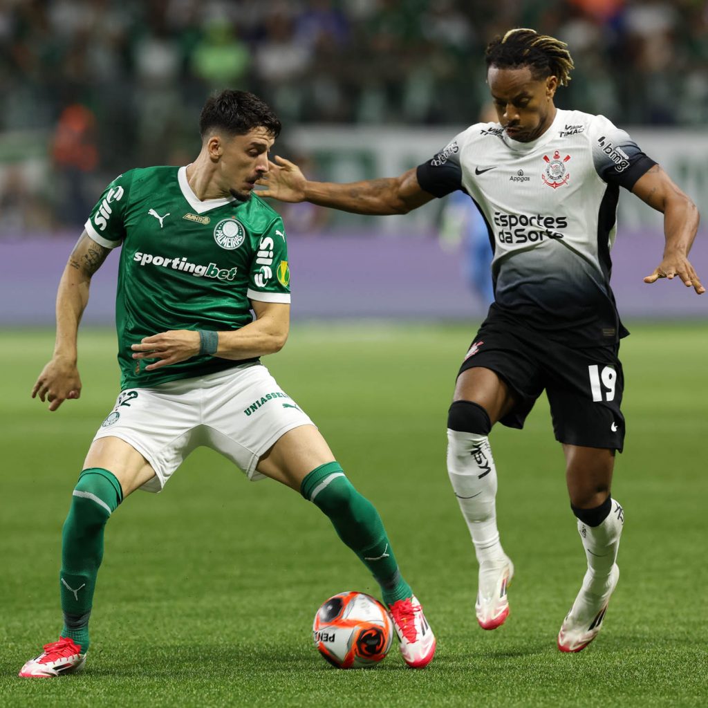 Corinthians e Palmeiras se ajudam em planejamento de voos da volta de atletas para final