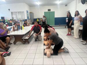 Guarujá capacita servidores da rede de ensino em primeiros socorros