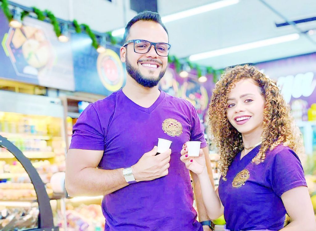 Chicha Morada: o chá de milho roxo peruano também é fabricado em Santos