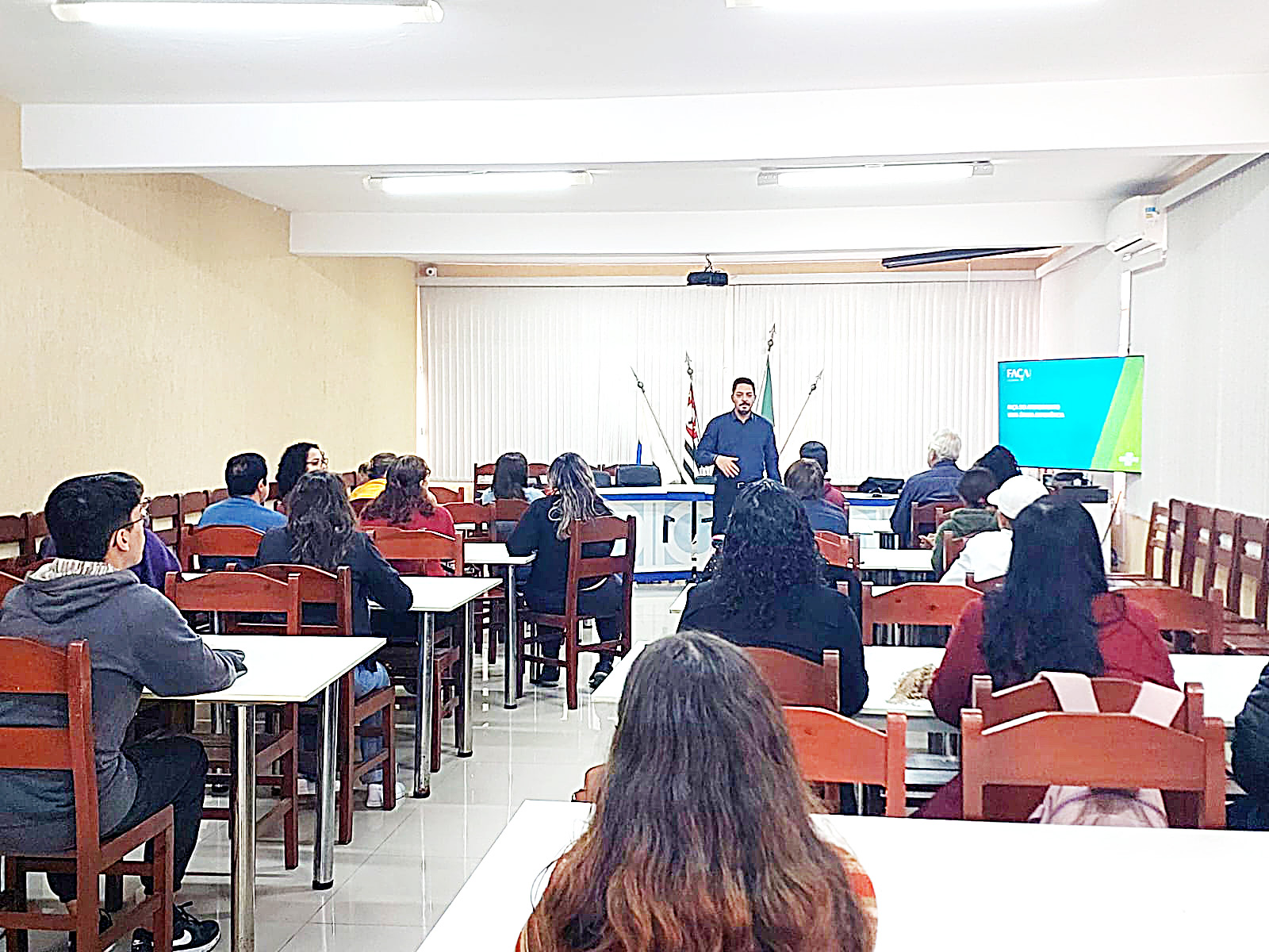 Assessoria/ CDL Santos Praia 