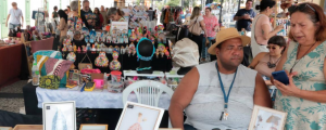 Feira de economia criativa encerra Mês da Mulher em Santos