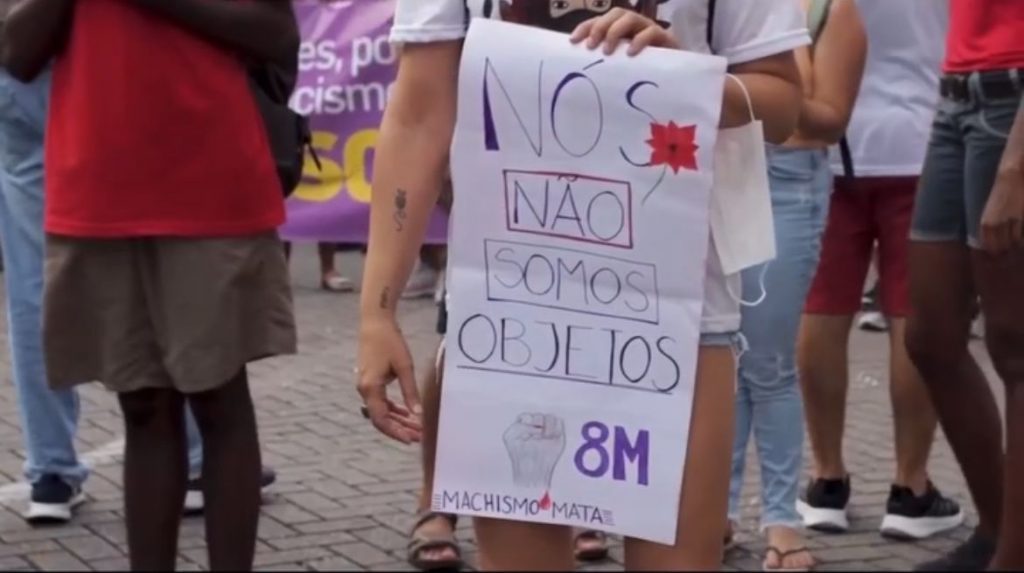 Praia Grande recebe ato de frente feminista