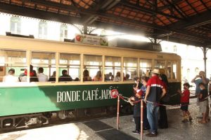 Bonde temático terá programação dedicada às mulheres