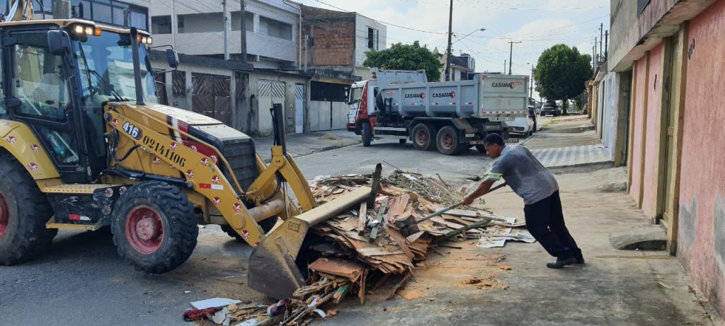 370 toneladas de resíduos são removidos na Área Continental