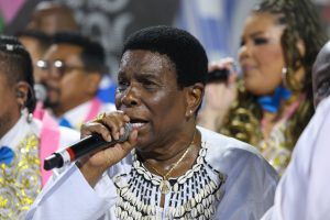 Na despedida de Neguinho, Beija-Flor de Nilópolis se sagra campeã do carnaval