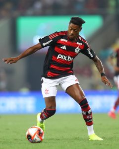 Bruno Henrique, do Flamengo, é indiciado pela PF por forçar cartão para beneficiar apostas