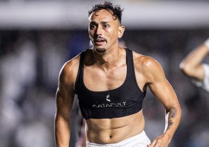 Pituca destaca gol contra o Bahia e quer dar a volta por cima pelo Santos