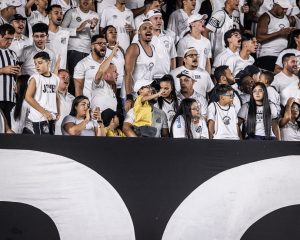 Torcida sem paciência e Luxemburgo procurado pelo Santos iniciam semana pesada na Vila Belmiro