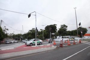 Avenida ganha novo acesso devido a crescimento habitacional da Ponta da Praia