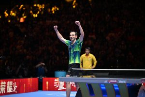 Hugo Calderano vence chinês e se torna campeão mundial de Tênis de Mesa