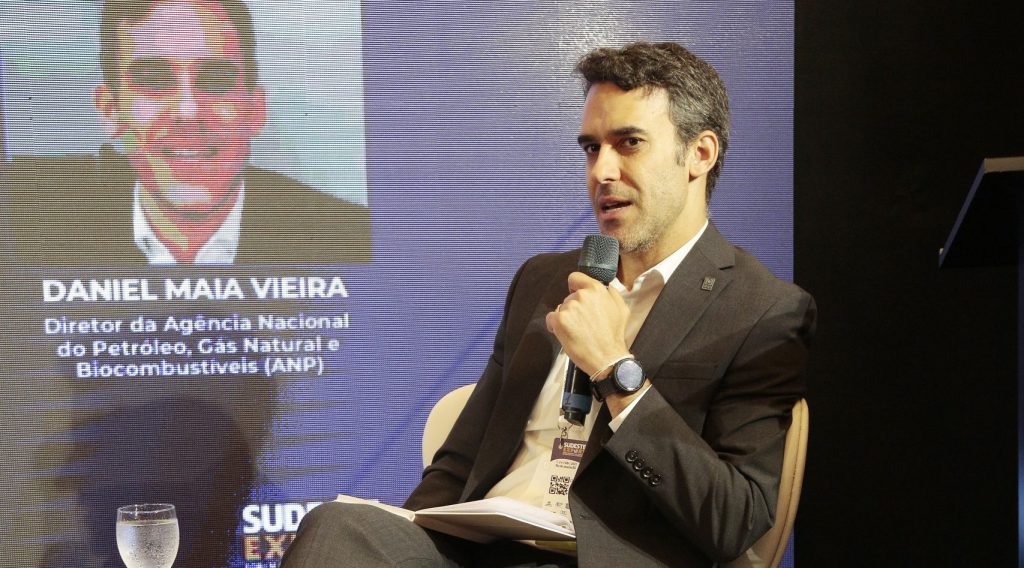 Investimentos bilionários marcam debate sobre transição energética